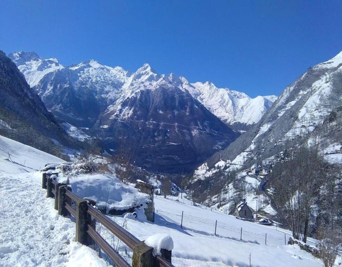 Maison de 2 chambres avec terrasse amenagee a Betpouey a 8 km des pistes Extérieur photo